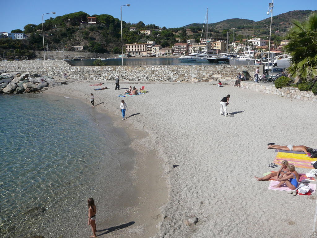 Affittacamere Vista Mare Porto Azzurro Exterior foto