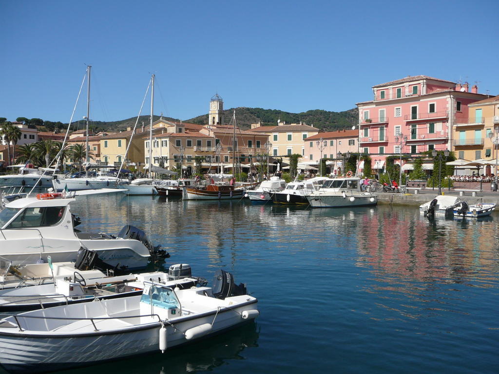 Affittacamere Vista Mare Porto Azzurro Exterior foto